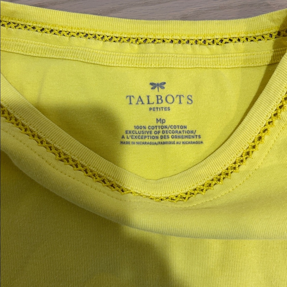Lot of 4 Talbots Items - T-Shirts and navy shorts size 6 - Picture 6 of 7
